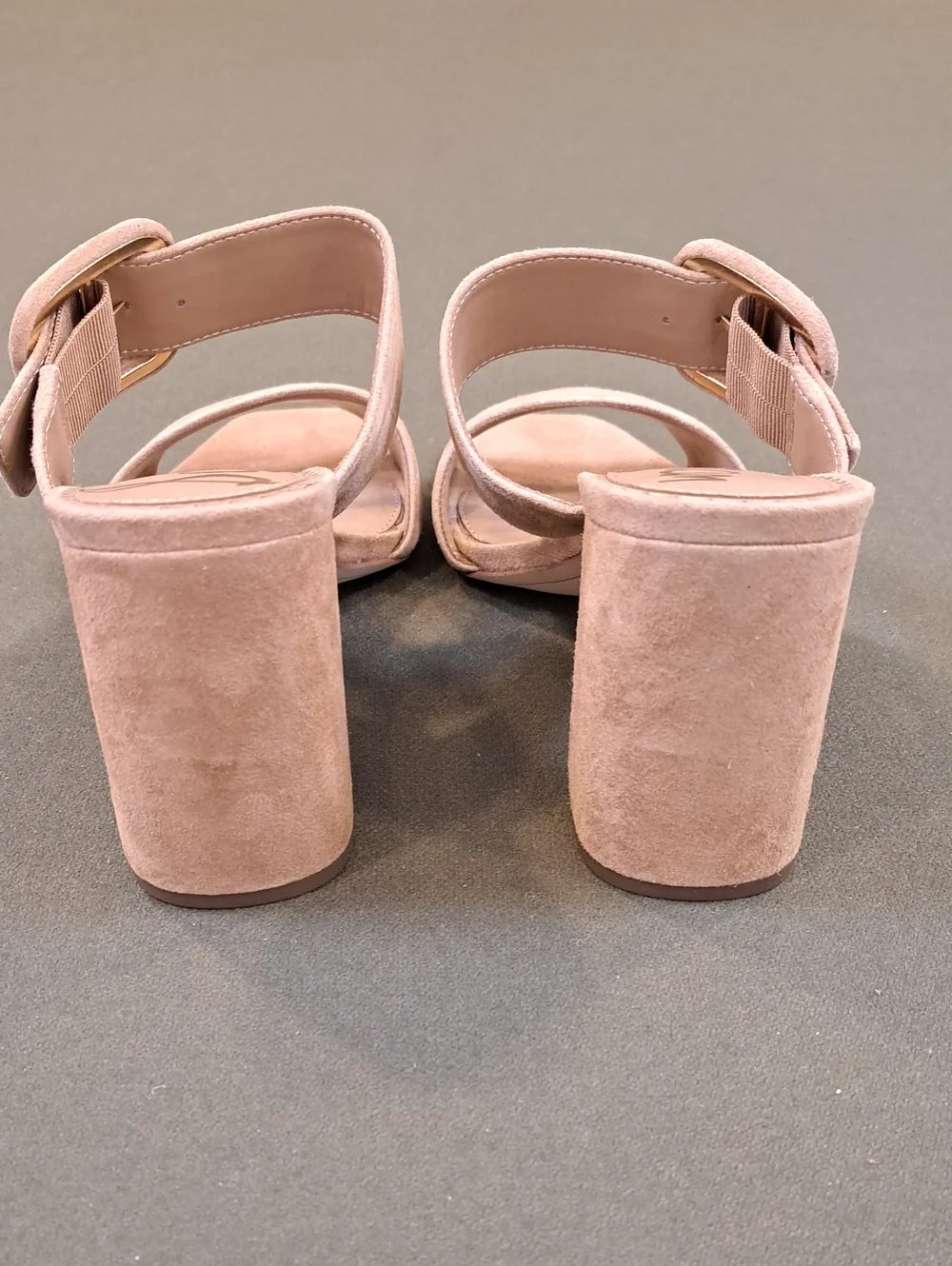 Sam Edelman Signature Collection Dawn Sandal - Color: Tan Suede - Size: 9